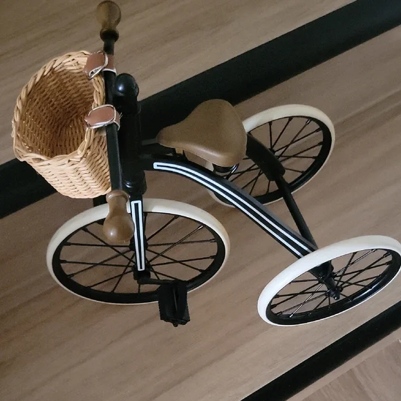 American Girl Samantha's Three Wheeled Bicycle with Basket